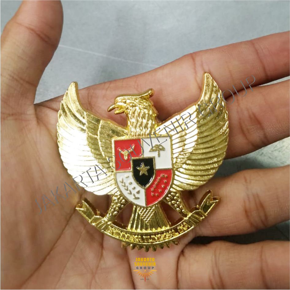 Pin Custom