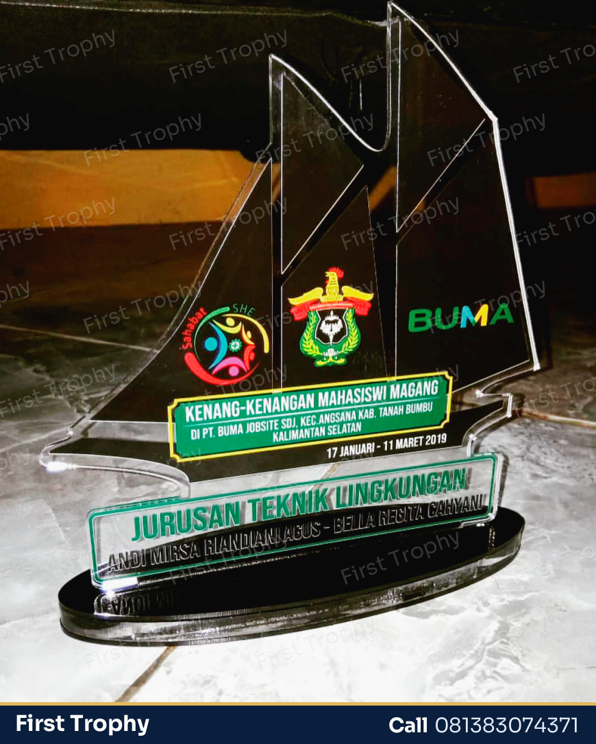 Plakat Akrilik Kapal Layar - First Trophy