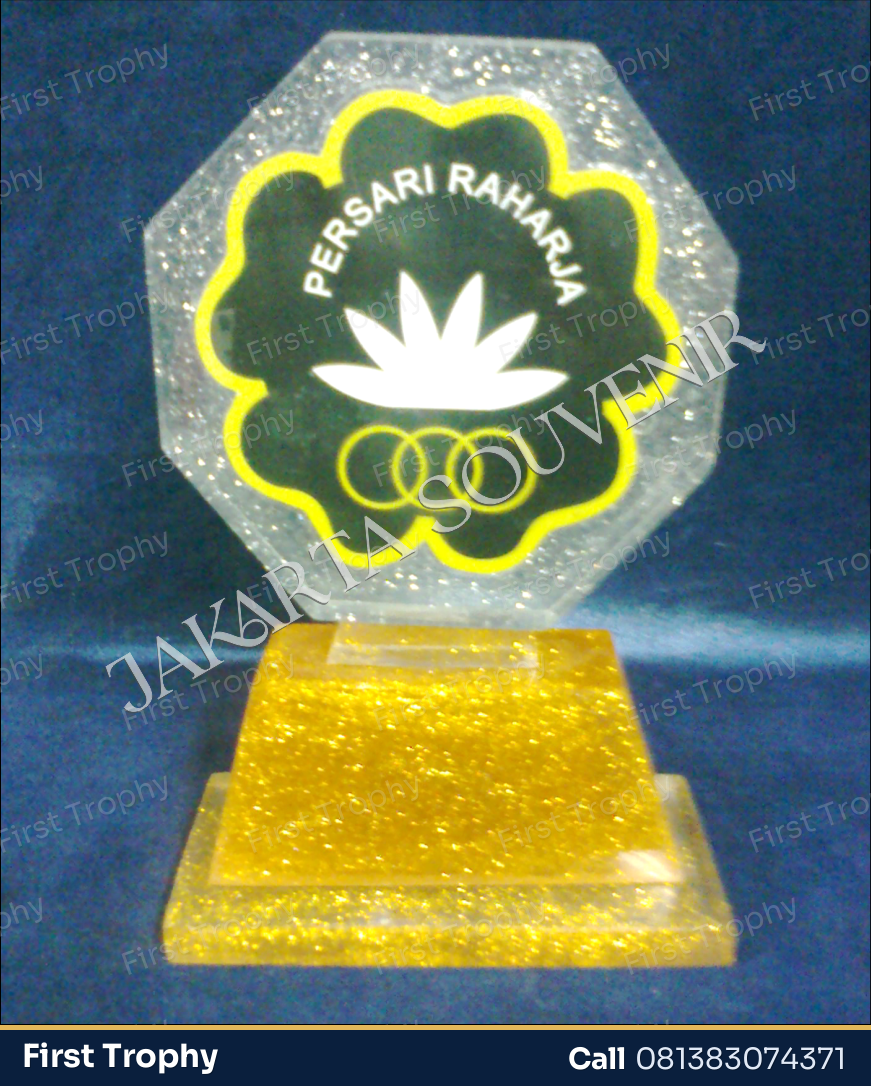 Plakat Resin Glitter Unik - First Trophy