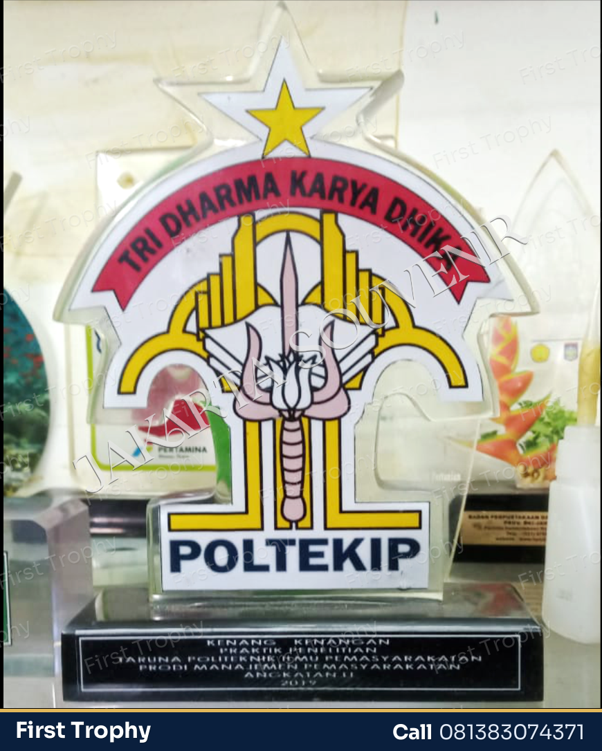 Plakat Resin Poltekip - First Trophy