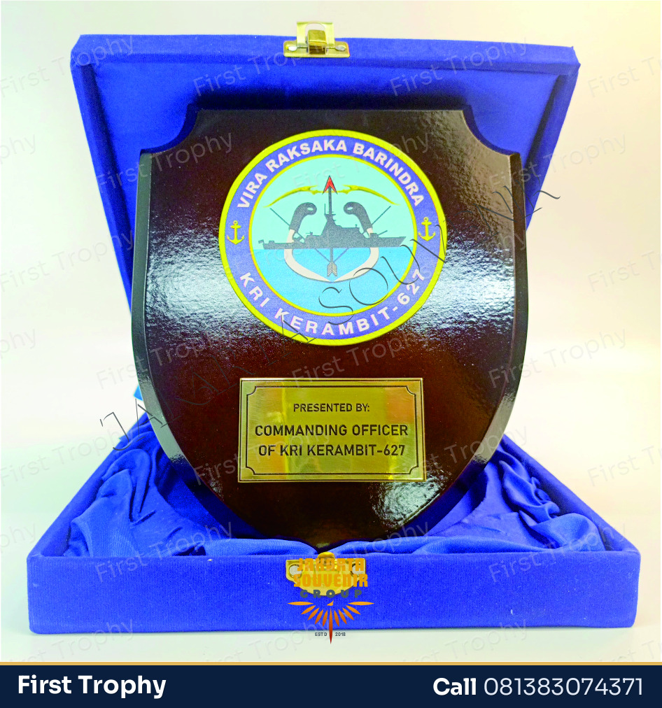 Plakat Kayu KRI TNI