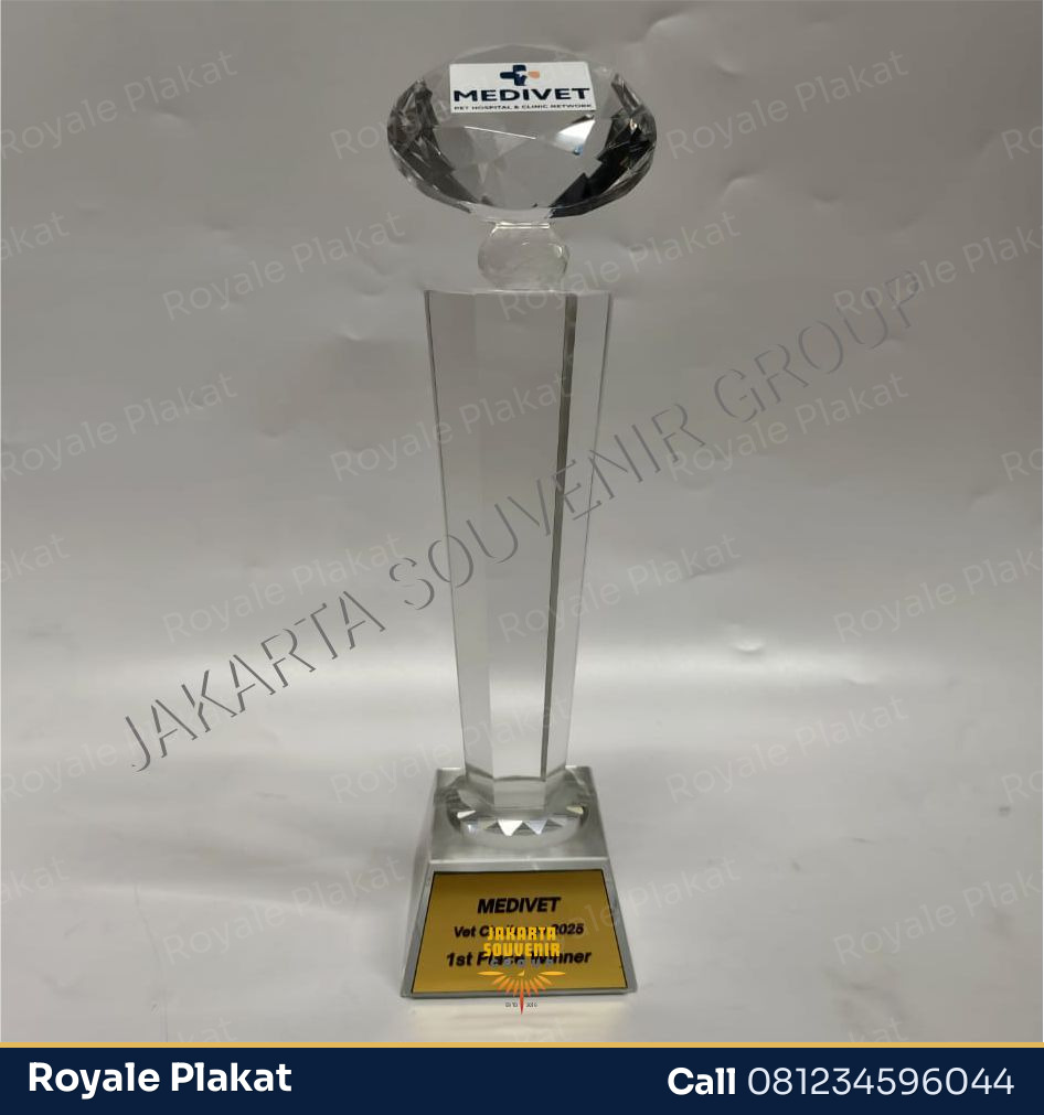 Plakat Kristal Apresiasi - First Trophy