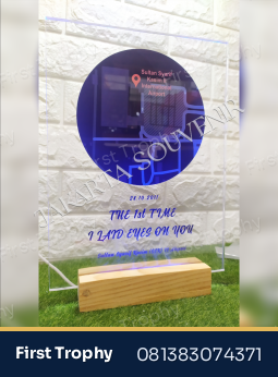 Plakat Akrilik LED Light Up