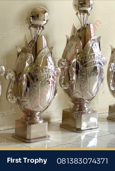 Trophy Big Silver