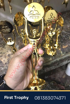 Trophy Timah Mitsubishi