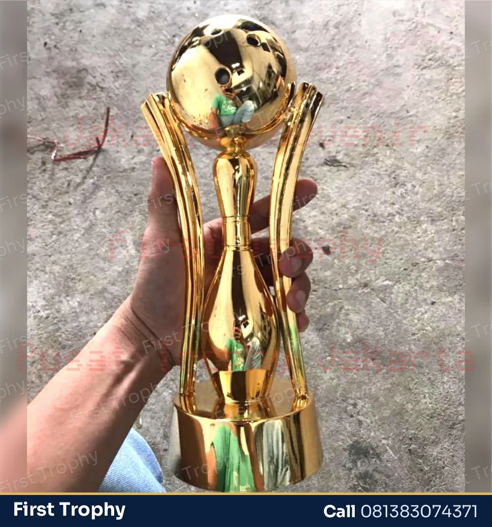 Trophy Bowling Champion