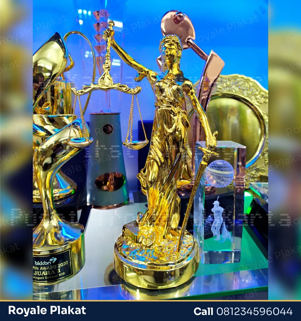 Trophy Dewi Keadilan - First Trophy