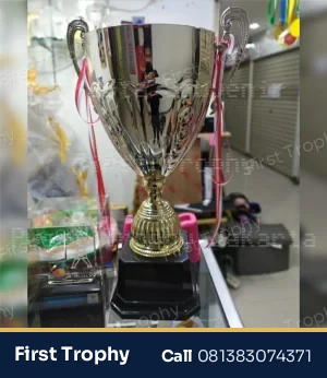 Trophy Gelas Besar Mewah