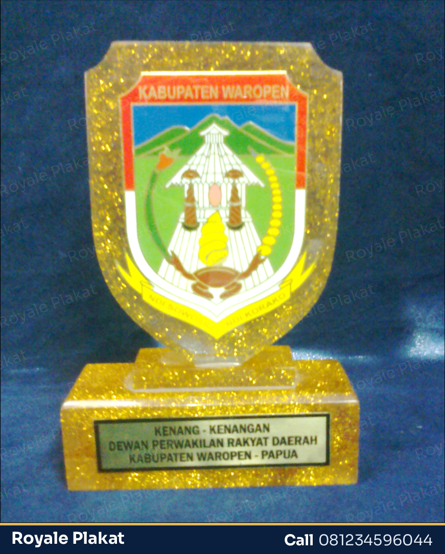 Plakat Resin Glitter Mewah - First Trophy