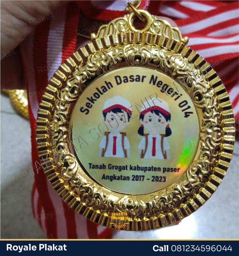 Medali Akrilik UV Print - First Trophy