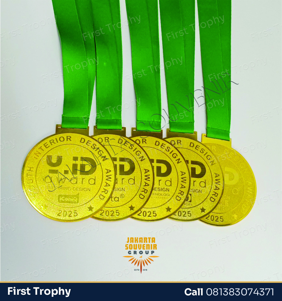 Medali Kuningan Premium