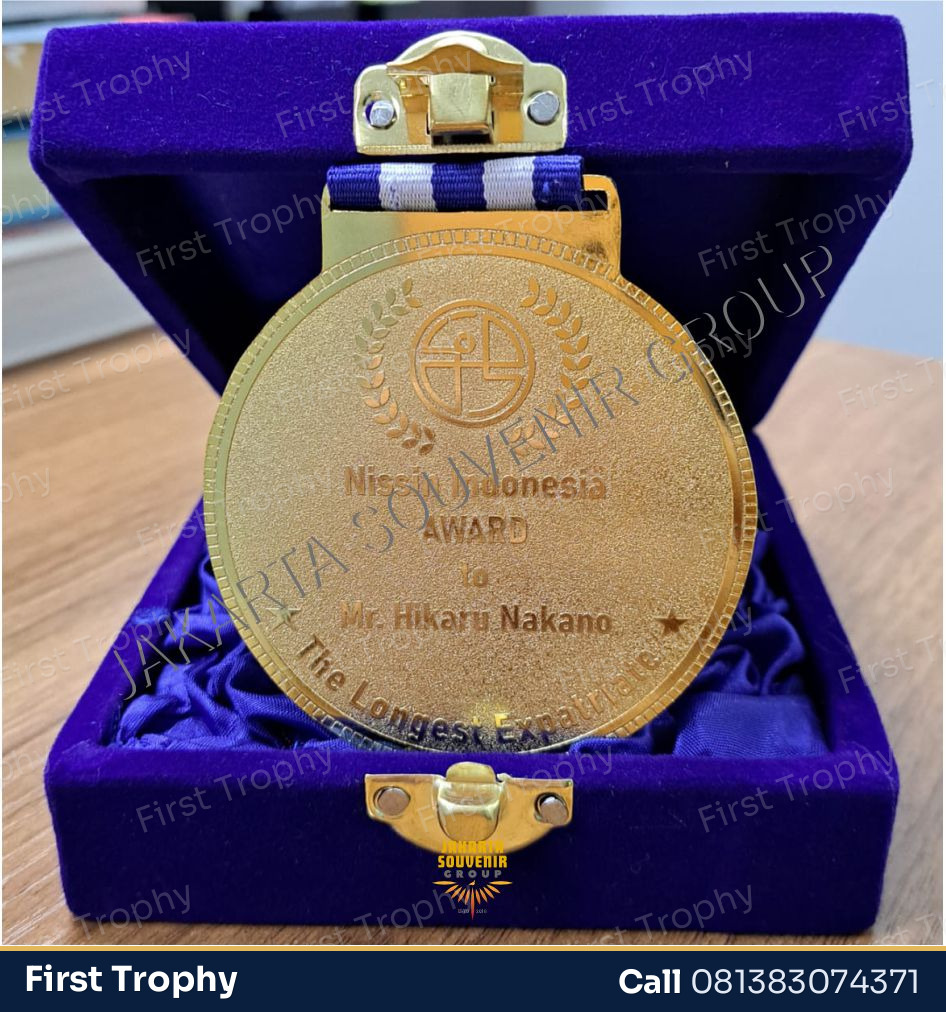 Medali Zinc Alloy Tebal