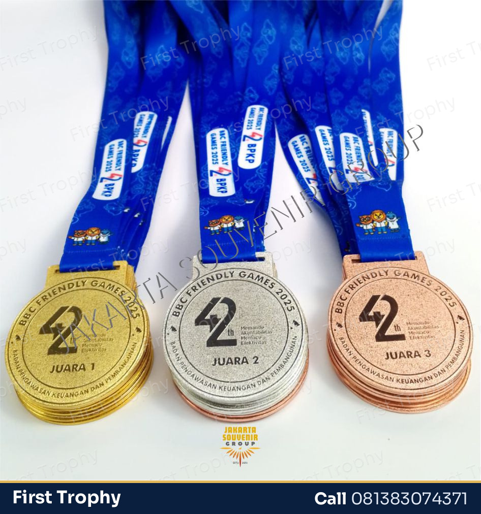 Medali Kuningan Lomba Khusus