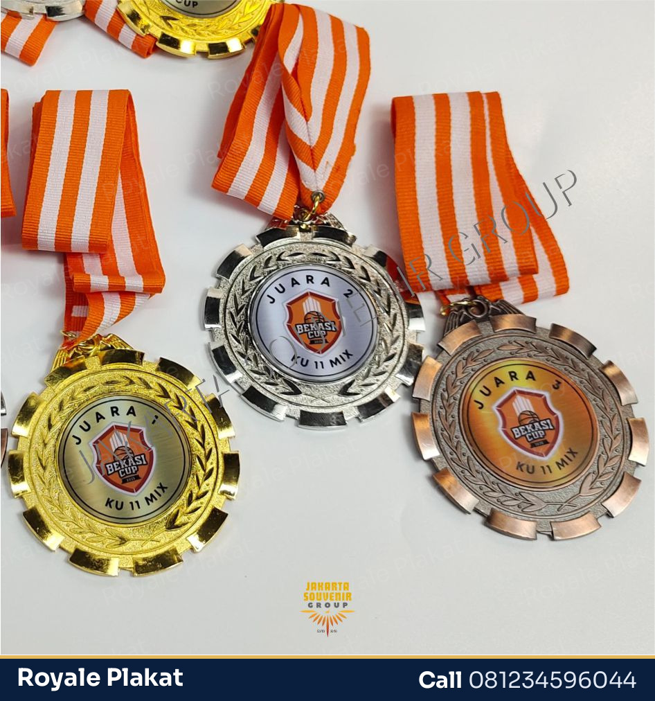 Medali Kuningan Sport Pro