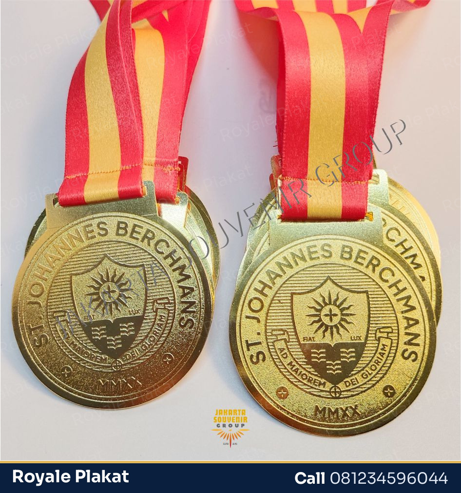Medali Kuningan Champion