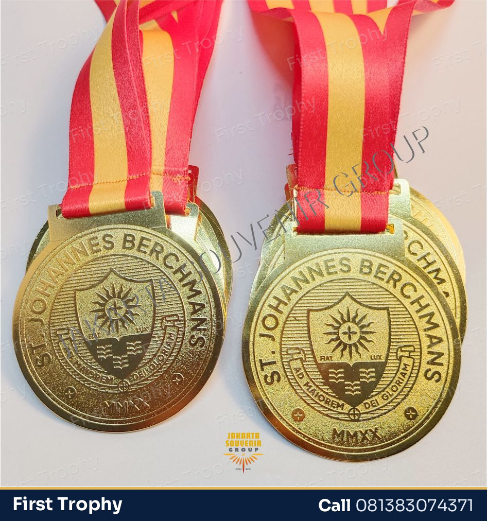 Medali Kuningan Champion