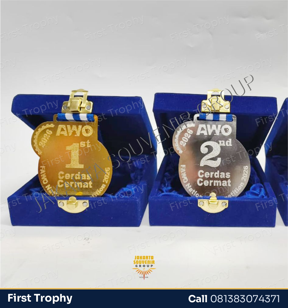 Medali Resin Karakter Cartoon
