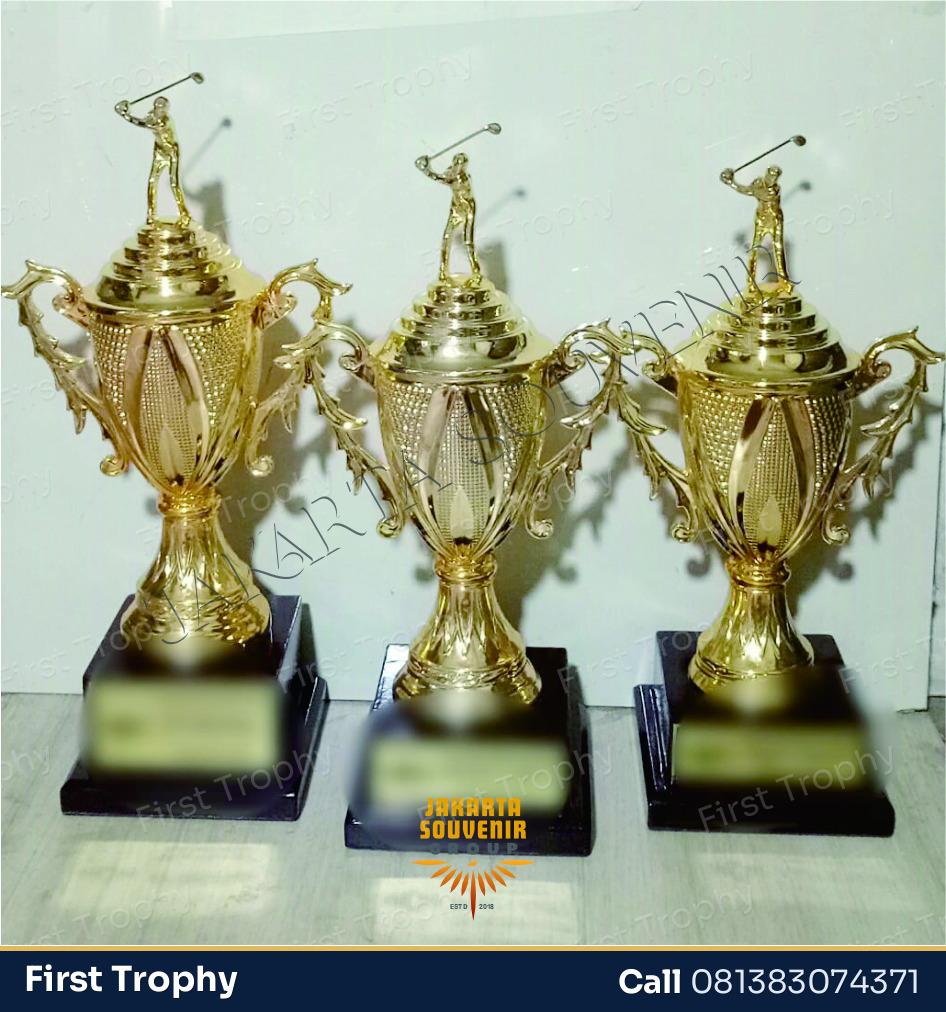 Piala Plastik Sekolah Set