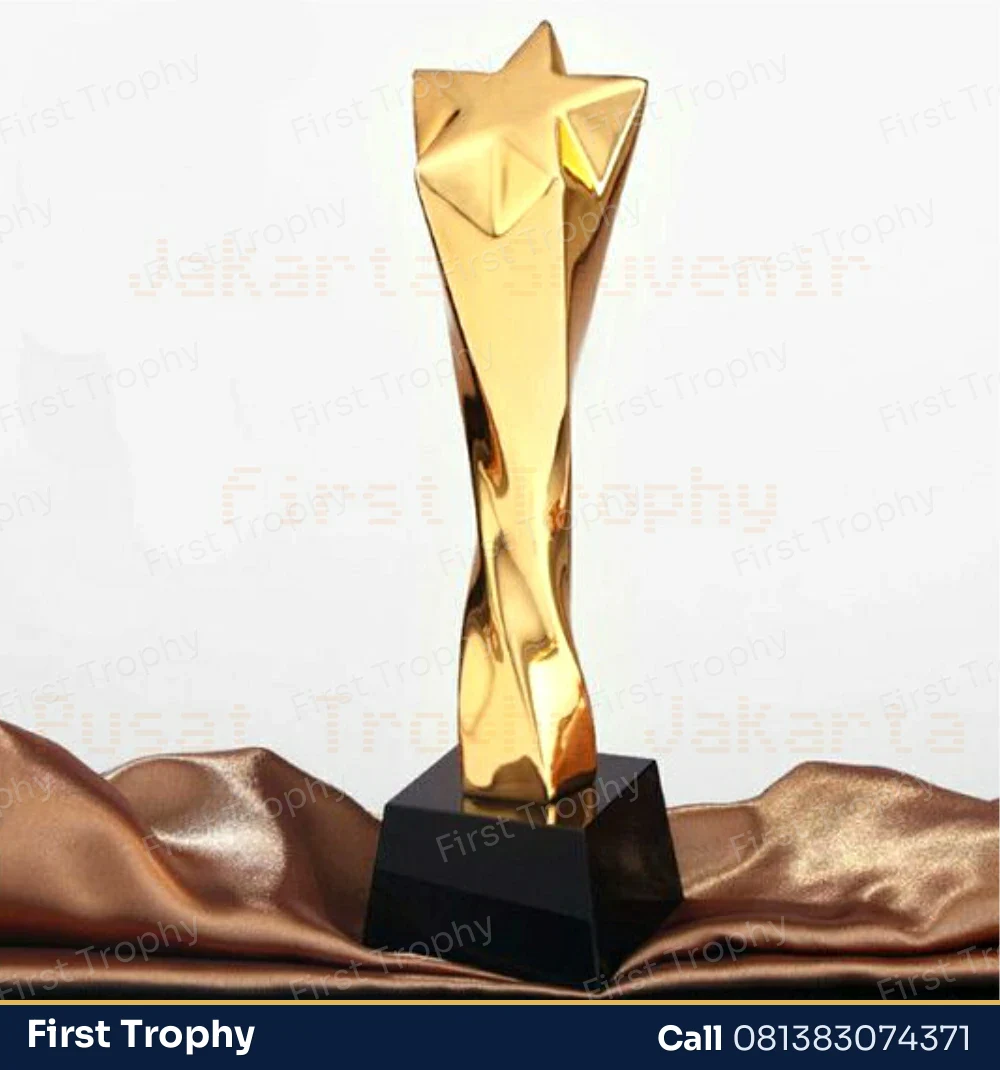 Piala Plastik Bintang