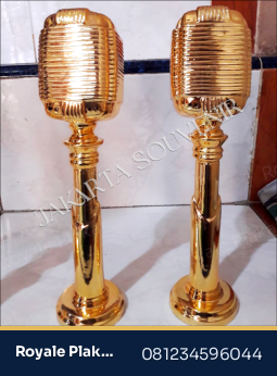 Piala Plastik Lomba Pidato