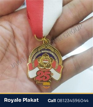 Pin Enamel 3D Premium