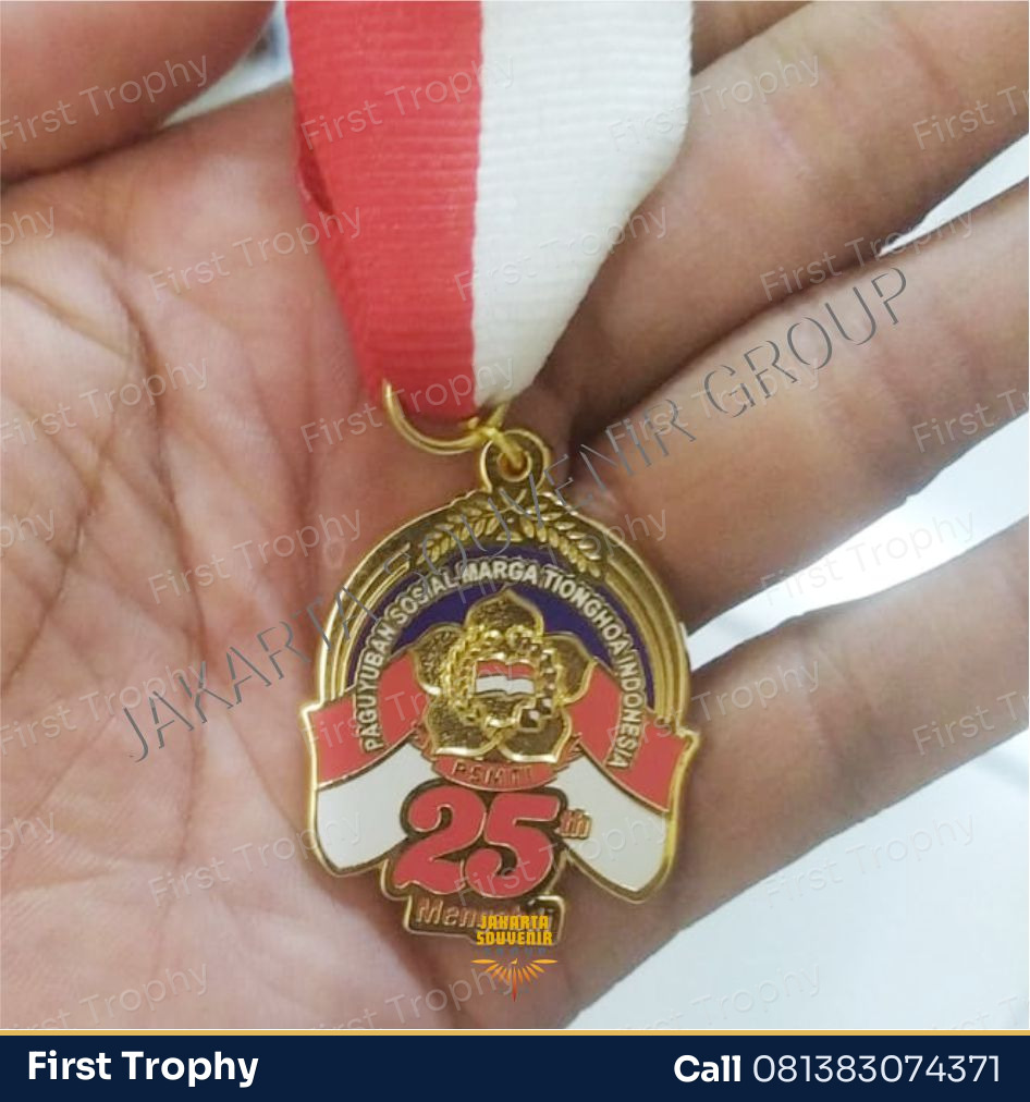 Pin Enamel 3D Premium