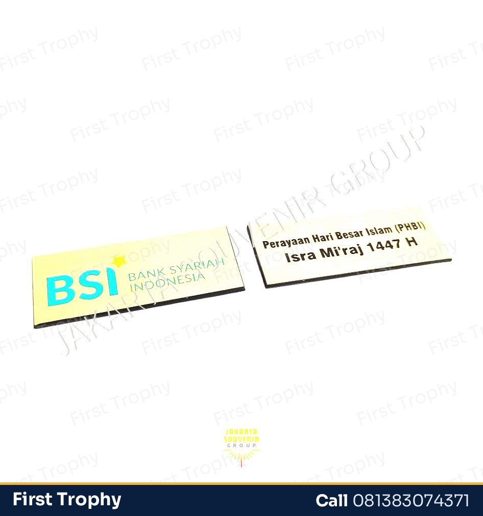Pin Enamel Persegi - First Trophy
