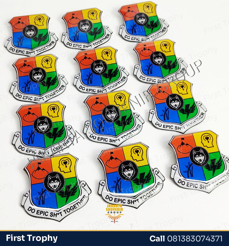 Pin Akrilik Custom