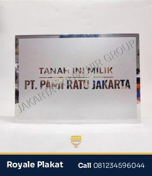 Plat Nama Dinding